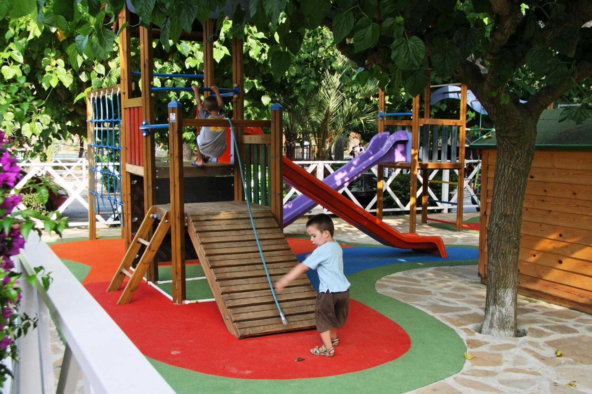 Camping & Resort La Torre Del Sol Miami Playa Екстер'єр фото